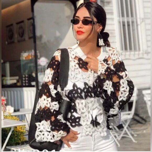 Zara Limited Edition Black White Women's Floral Crochet Sweater Boho Festival - Picture 4 of 16